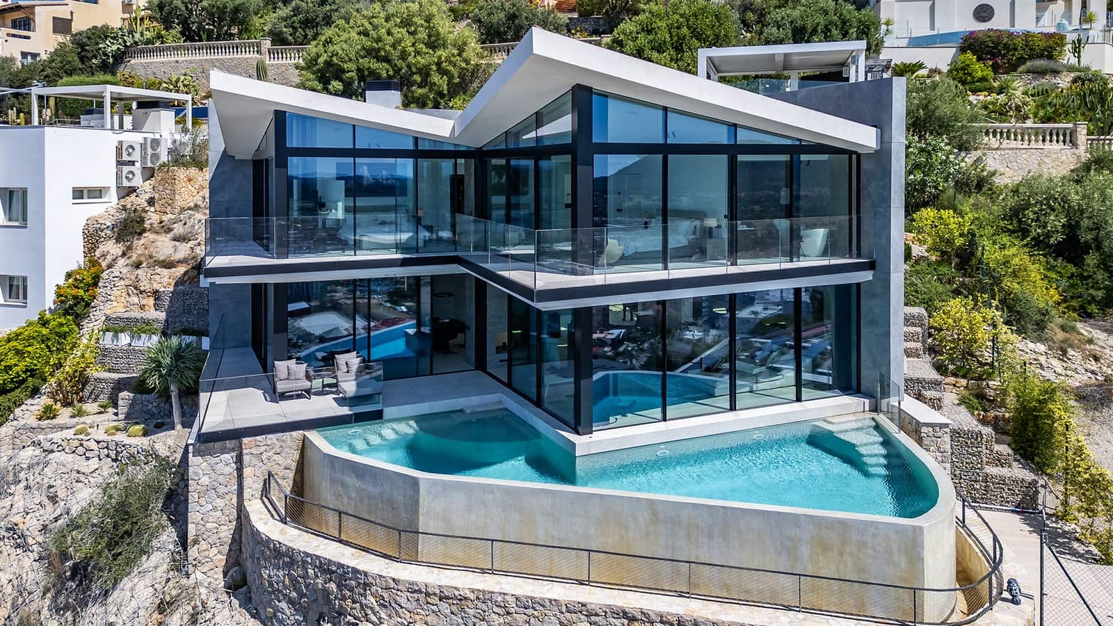 5 makuuhuone Huvila myytävänä paikassa Santa Ponsa mukana uima-altaan 
autotalli - 6 900 000 € (Ref: 9593074)