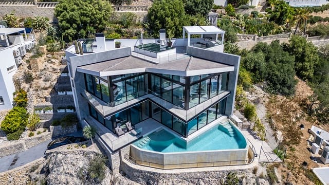 5 makuuhuone Huvila myytävänä paikassa Santa Ponsa, Calvià mukana uima-altaan 
autotalli - 6 900 000 € (Ref: 9593074)