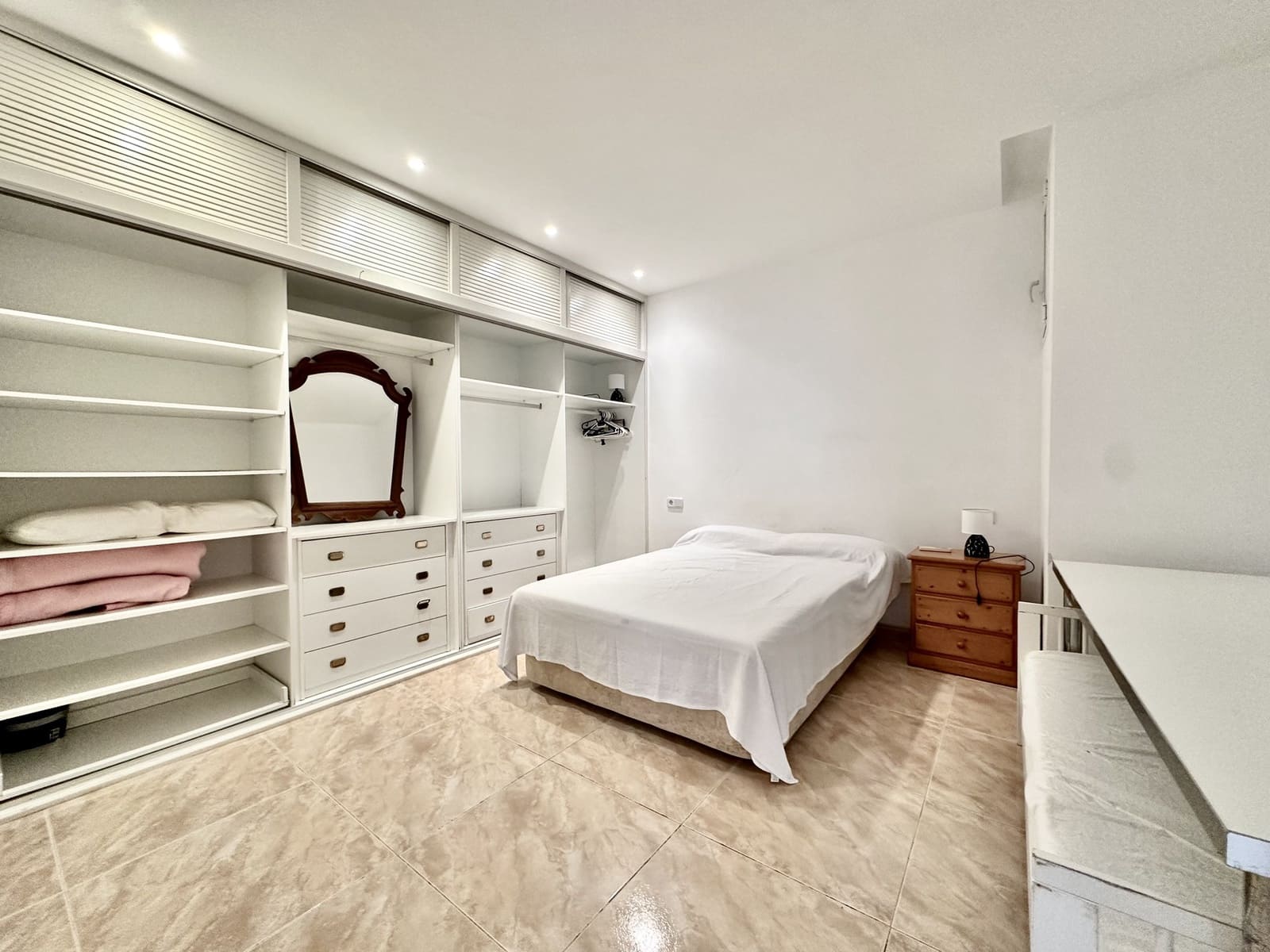 6 bedroom Villa for sale in Puerto de Alcudia - € 3,800,000 (Ref: 9593075)