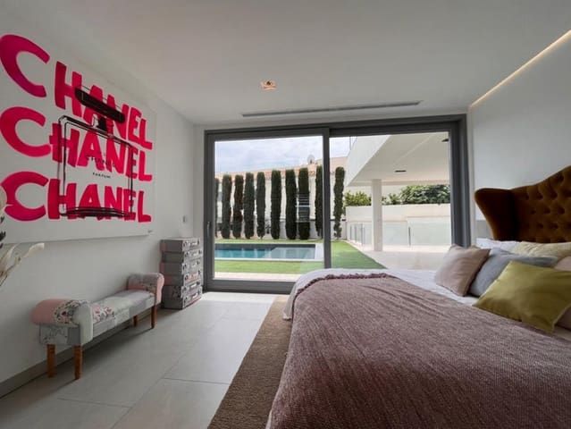 3 slaapkamer Villa te koop in Santa Ponsa, Calvià - € 5.900.000 (Ref: 9593082)