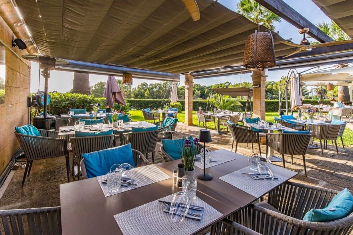 Restaurant/Bar for sale in Santa Ponsa - € 1,900,000 (Ref: 9593083)