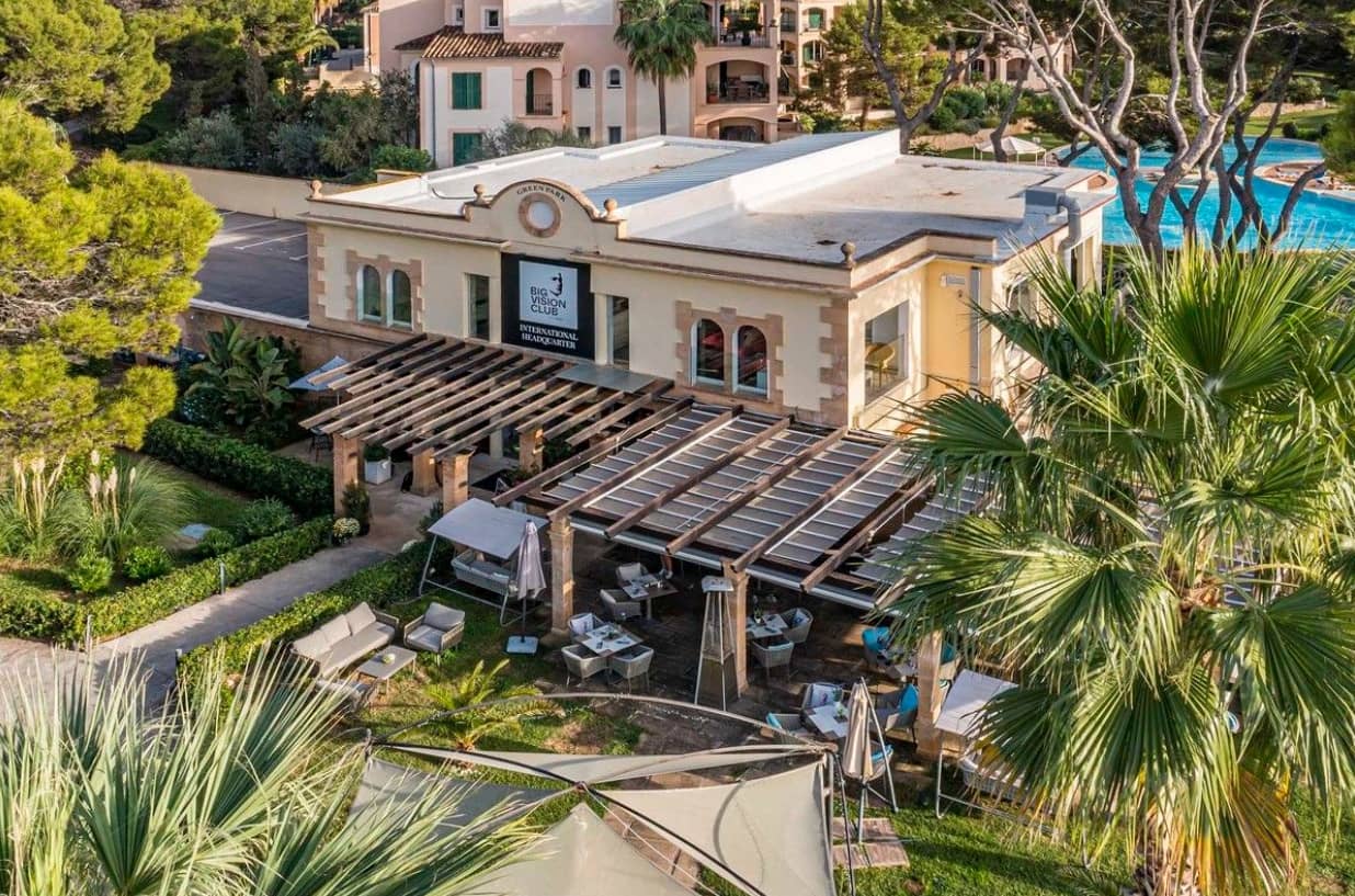 Restaurant/Bar for sale in Santa Ponsa - € 1,900,000 (Ref: 9593083)