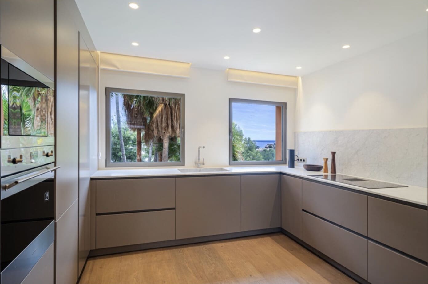 3 chambre Appartement à vendre à Bendinat avec piscine garage - 1 495 000 € (Ref: 9593085)