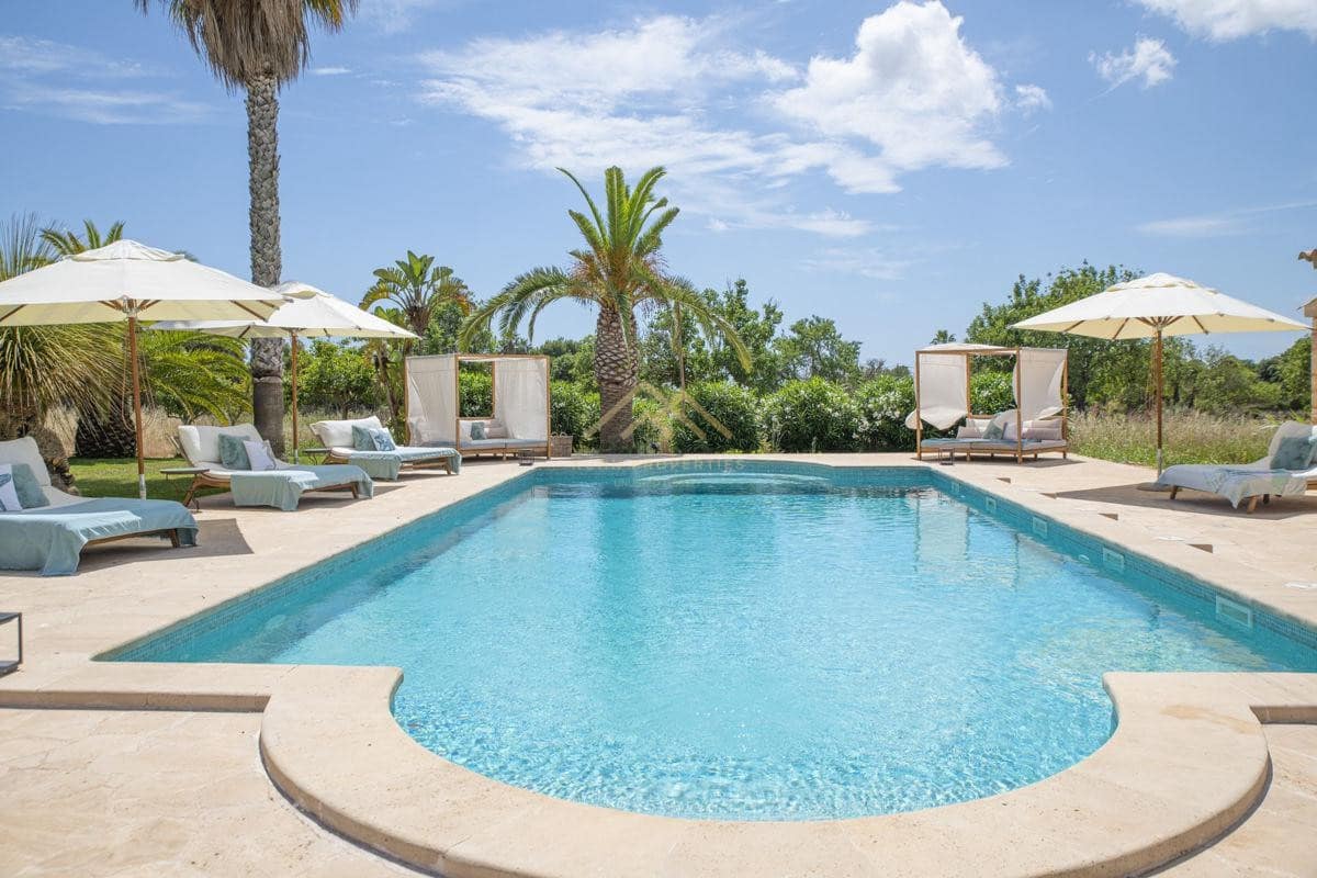 6 bedroom Townhouse for sale in Cas Concos - € 5,650,000 (Ref: 9593086)