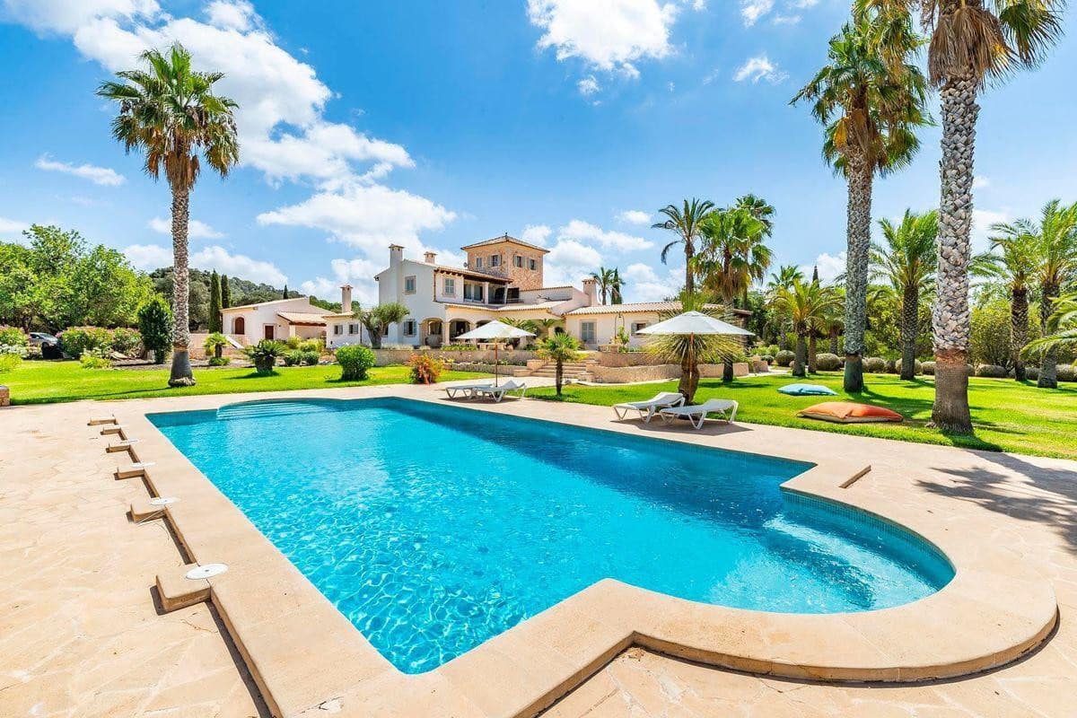 6 bedroom Townhouse for sale in Cas Concos - € 5,650,000 (Ref: 9593086)