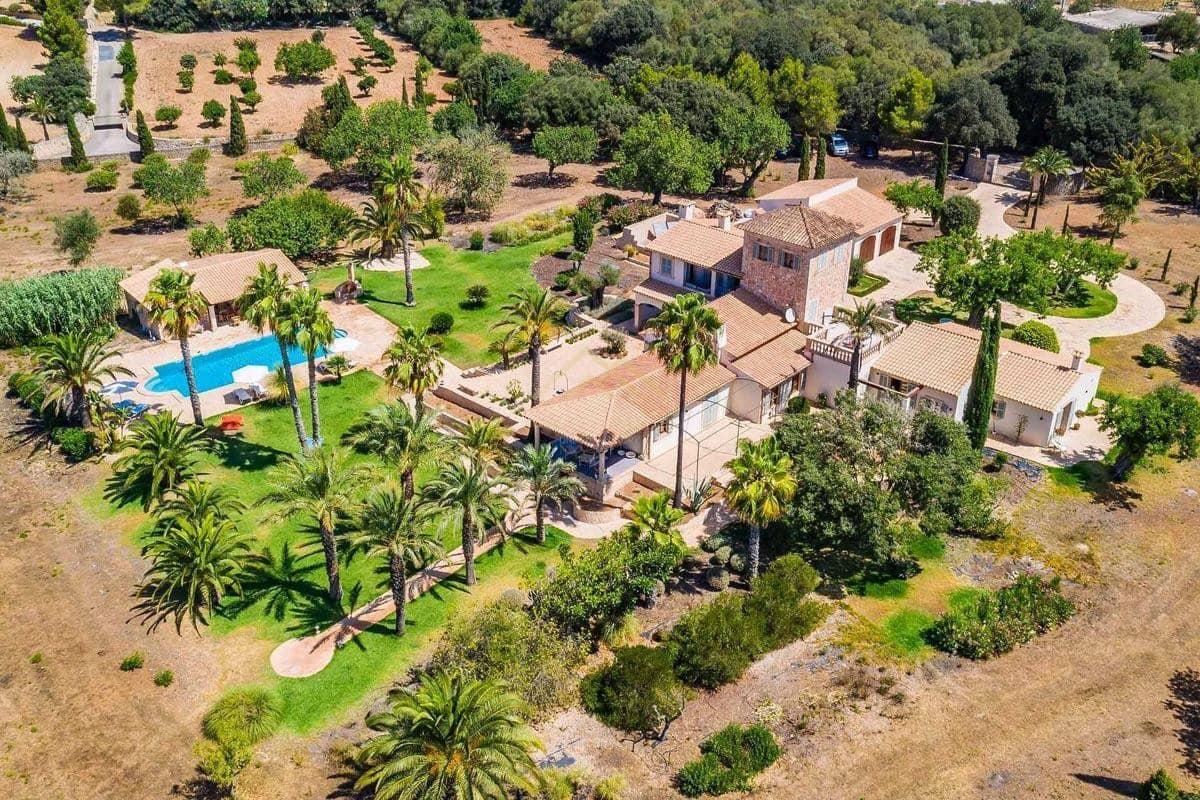 6 bedroom Townhouse for sale in Cas Concos - € 5,650,000 (Ref: 9593086)