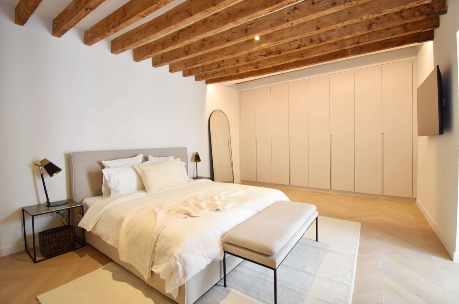 3 bedroom Flat for sale in Palma de Mallorca - € 1,750,000 (Ref: 9593088)