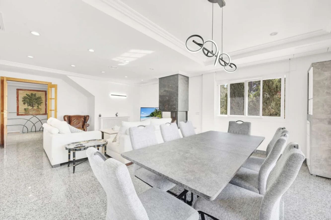 6 bedroom Villa for sale in Costa d'en Blanes with pool - € 1,650,000 (Ref: 9593090)