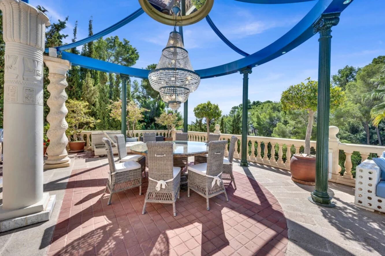 6 bedroom Villa for sale in Costa d'en Blanes with pool - € 1,650,000 (Ref: 9593090)