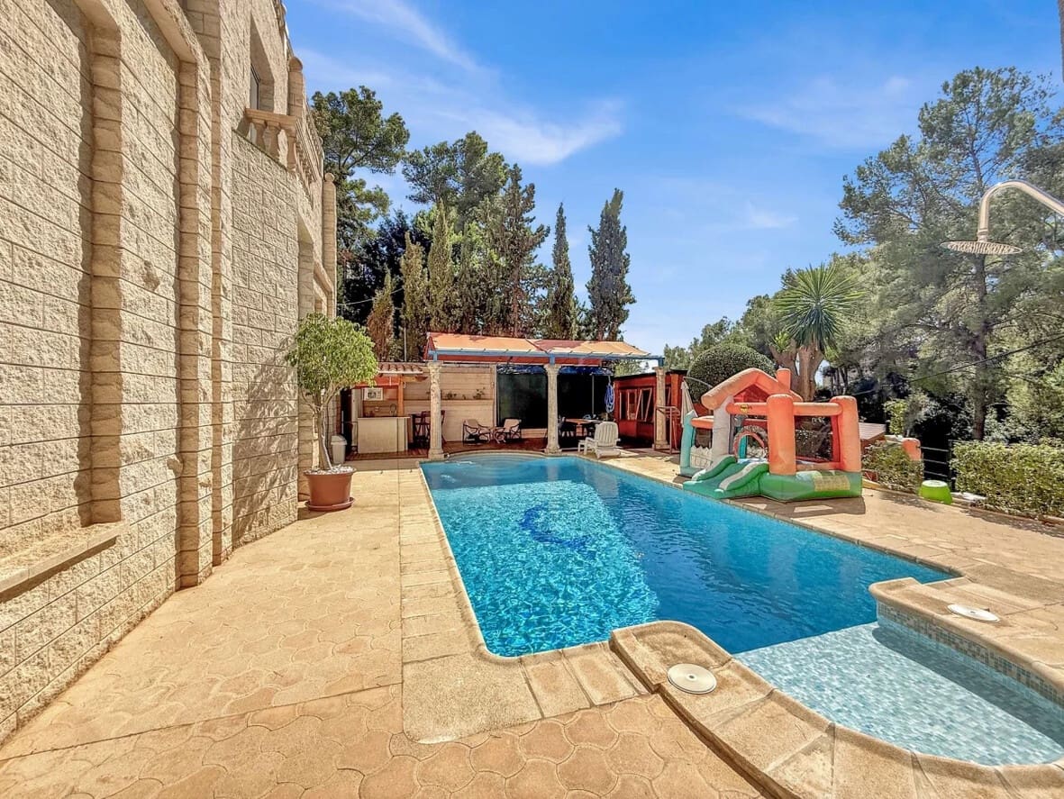 6 bedroom Villa for sale in Costa d'en Blanes with pool - € 1,650,000 (Ref: 9593090)