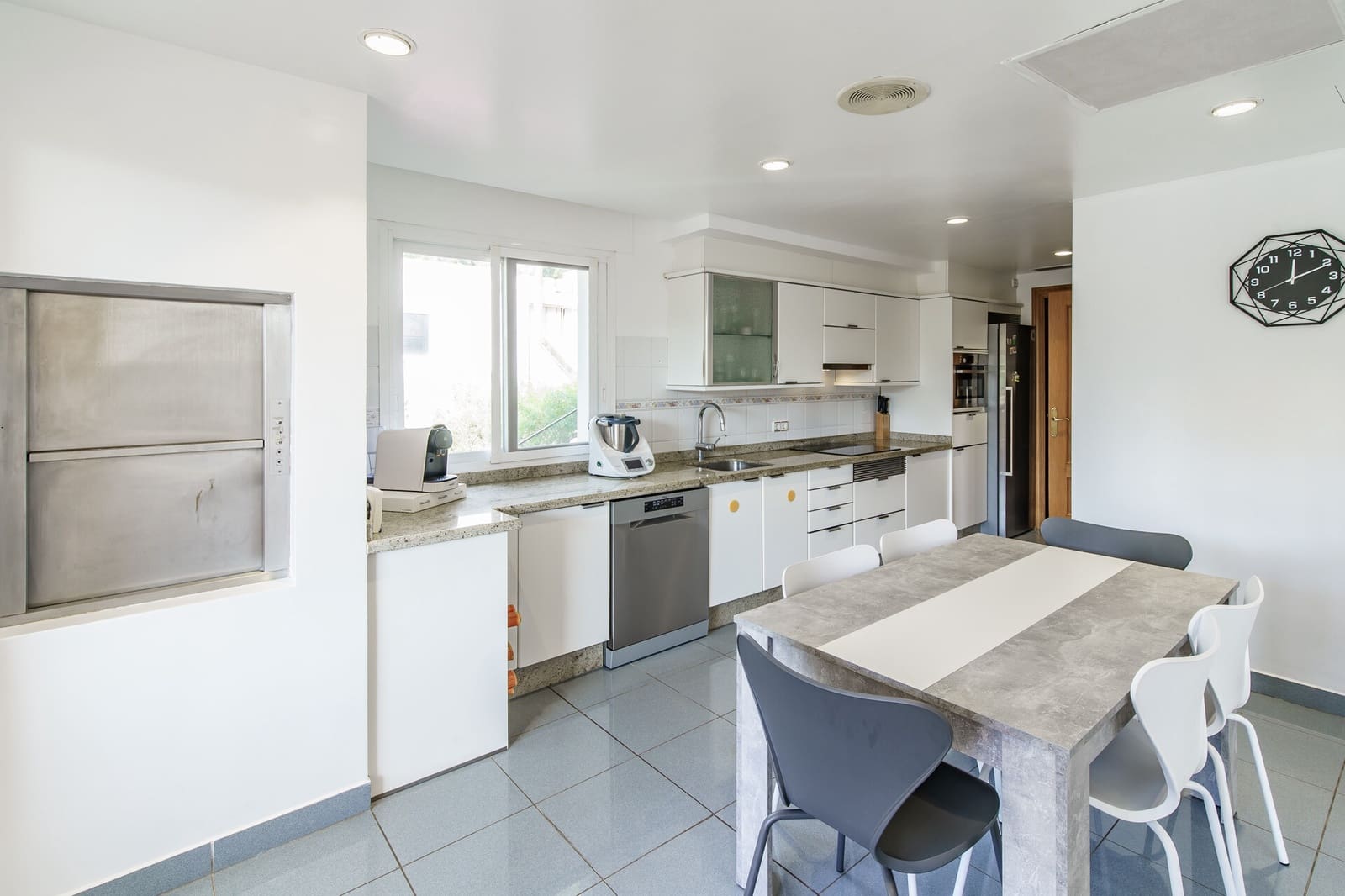 6 bedroom Villa for sale in Costa d'en Blanes with pool - € 1,650,000 (Ref: 9593090)