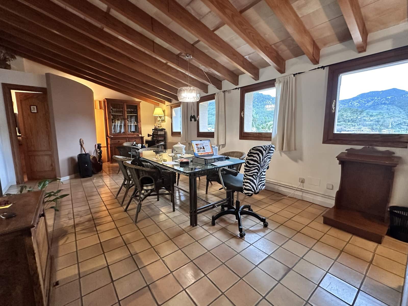 Villa for sale in Esporles - € 1,220,000 (Ref: 9593094)