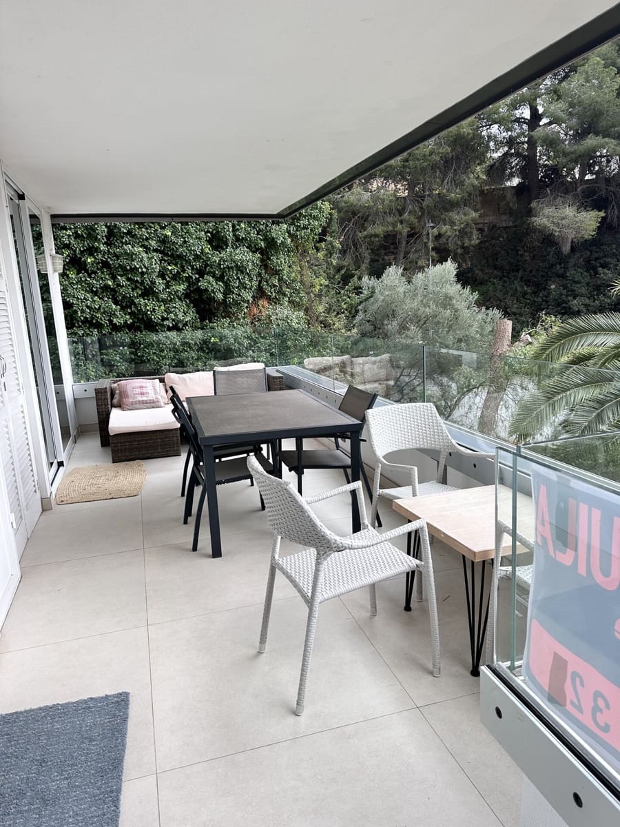 4 bedroom Flat for rent in Portals Nous - € 3,000 (Ref: 9593095)