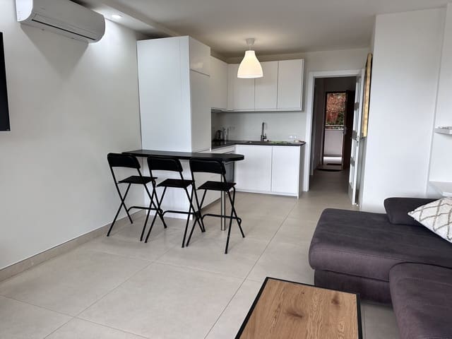 4 bedroom Flat for rent in Portals Nous, Calvià - € 3,000 (Ref: 9593095)