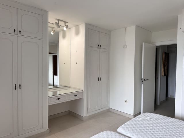 4 bedroom Flat for rent in Portals Nous, Calvià - € 3,000 (Ref: 9593095)