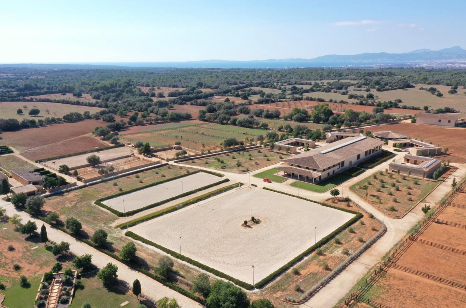 22 bedroom Townhouse for sale in Llucmajor with pool - € 19,000,000 (Ref: 9593097)