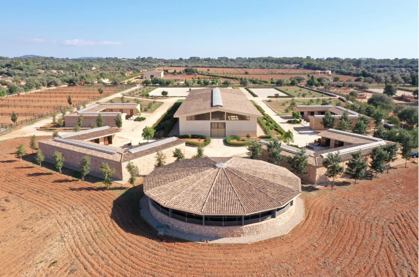 22 bedroom Townhouse for sale in Llucmajor with pool - € 19,000,000 (Ref: 9593097)