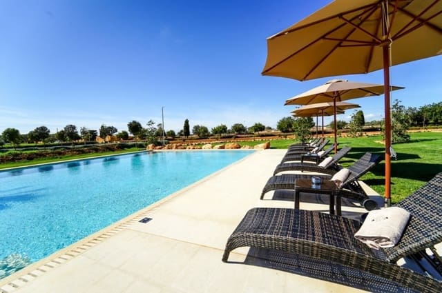 22 soverom Hus til salgs i Llucmajor med svømmebasseng - € 19 000 000 (Ref: 9593097)