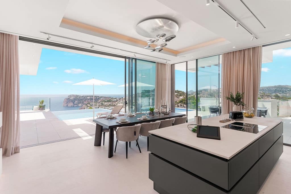 6 bedroom Villa for sale in Puerto de Andratx - € 12,800,000 (Ref: 9593098)