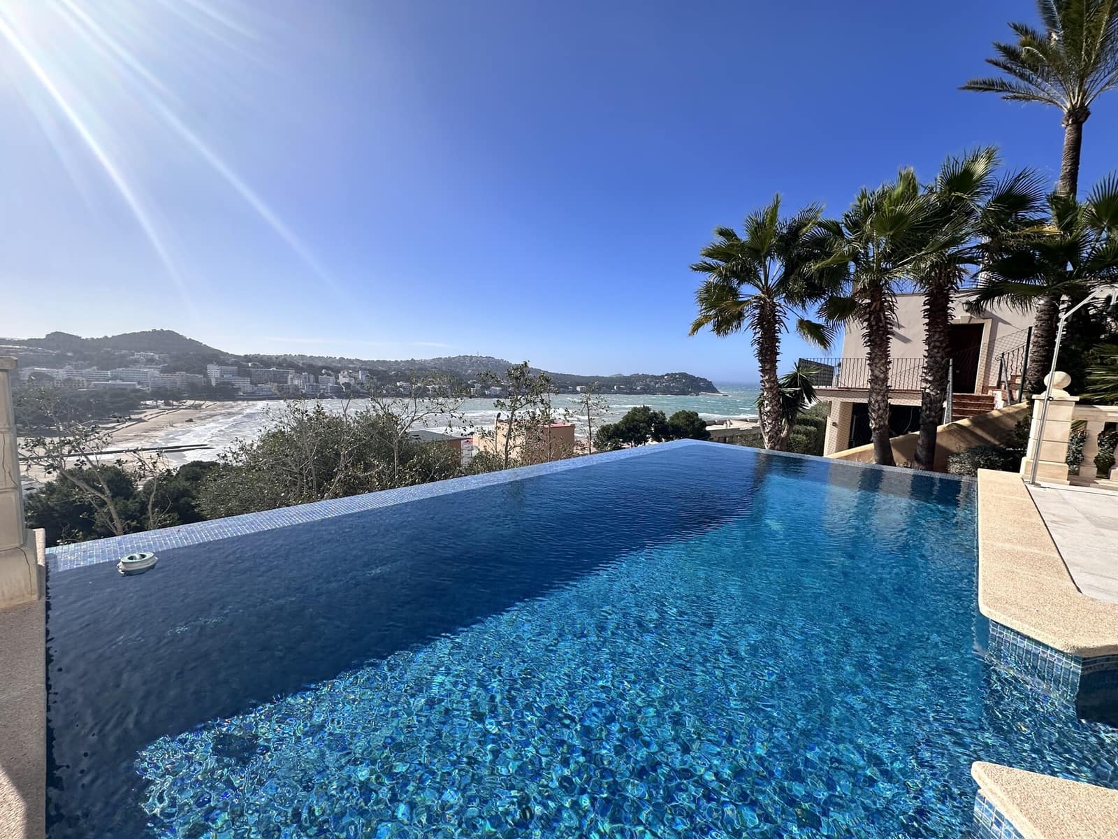 4 bedroom Villa for sale in Santa Ponsa - € 3,800,000 (Ref: 9594646)