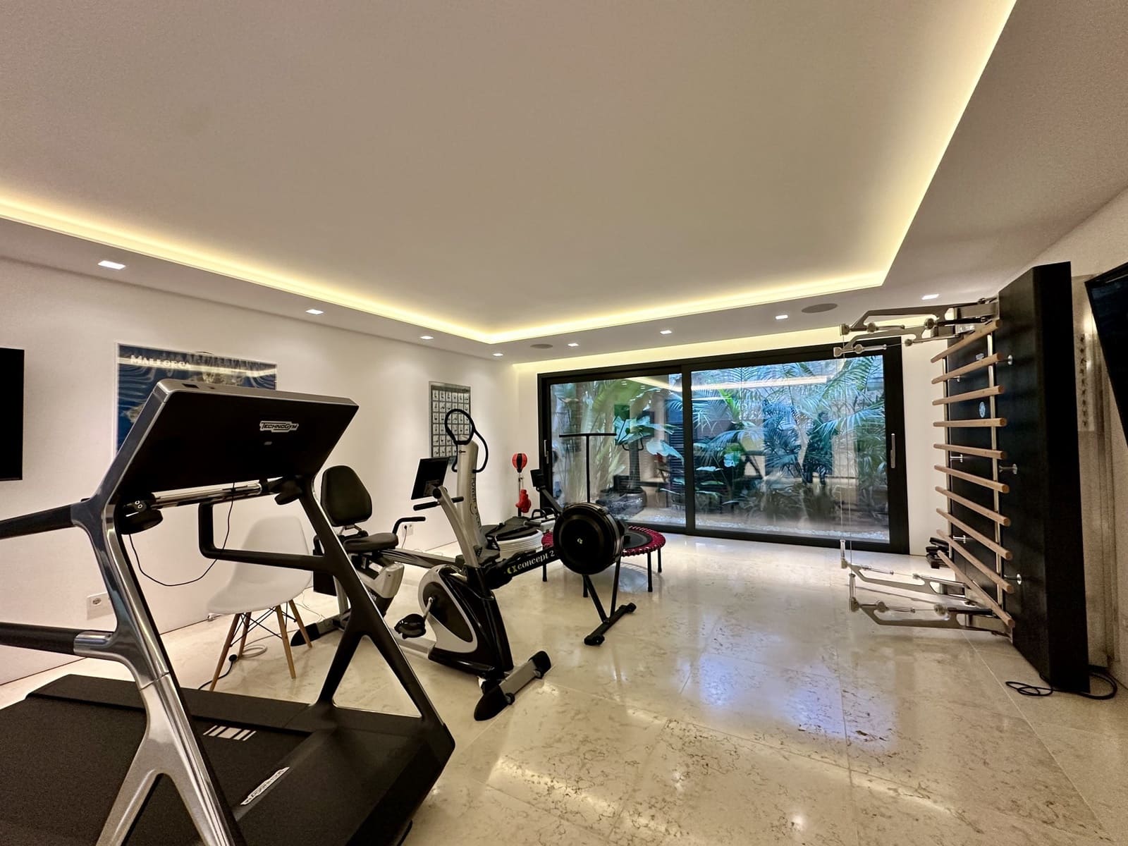 6 bedroom Villa for sale in Palma de Mallorca with pool garage - € 14,900,000 (Ref: 9594650)