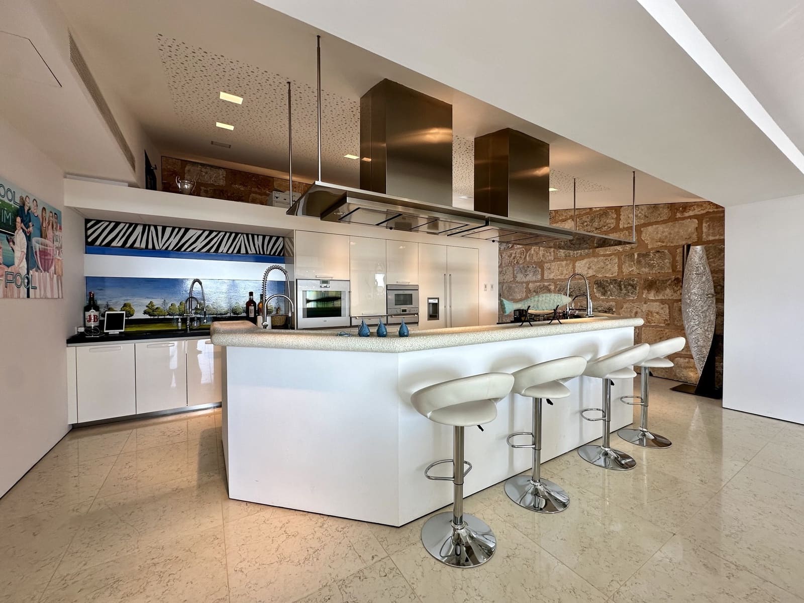 6 bedroom Villa for sale in Palma de Mallorca with pool garage - € 14,900,000 (Ref: 9594650)