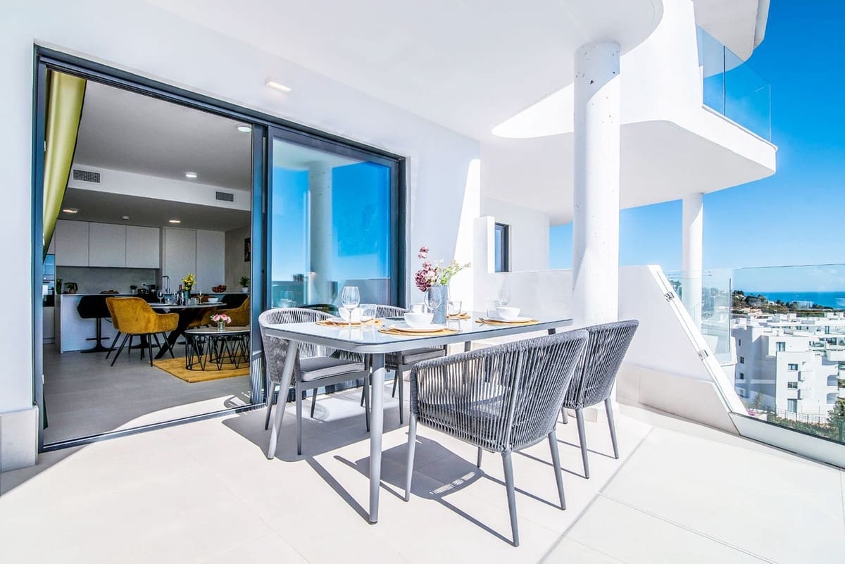 2 makuuhuone Huoneisto myytävänä paikassa Fuengirola mukana uima-altaan 
autotalli - 469 000 € (Ref: 9756614)