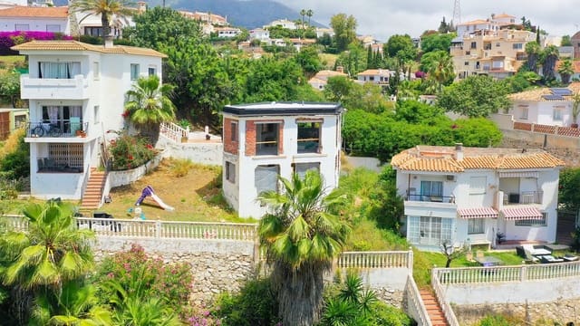 9 soveværelse Villa til salg i Torreblanca, Fuengirola med swimmingpool - € 1.200.000 (Ref: 9756615)