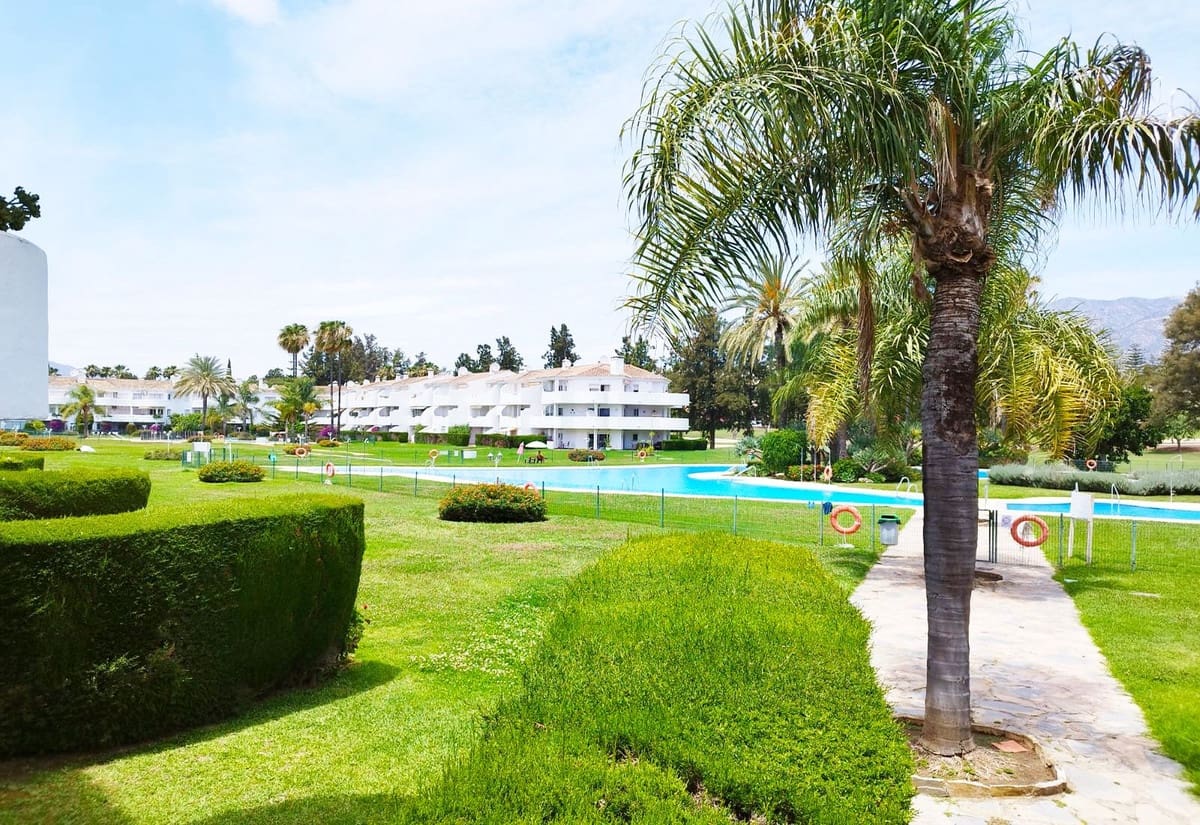 2 bedroom Penthouse for sale in Mijas Golf with pool garage - € 345,000 (Ref: 9756616)