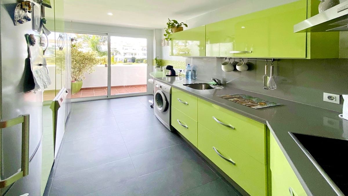 2 bedroom Apartment for sale in Mijas Golf with pool garage - € 350,000 (Ref: 9756617)