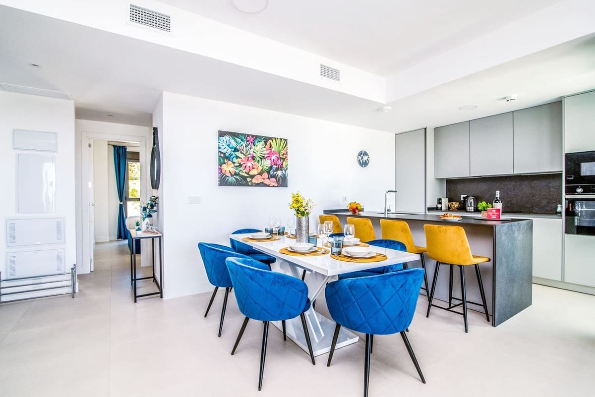 3 bedroom Apartment for sale in Fuengirola with pool garage - € 669,000 (Ref: 9756622)