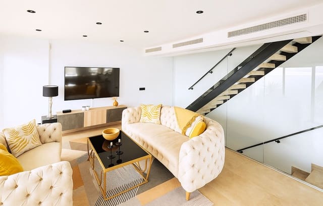 3 soverom Villa til salgs i Fuengirola med svømmebasseng garasje - € 795 000 (Ref: 9756624)