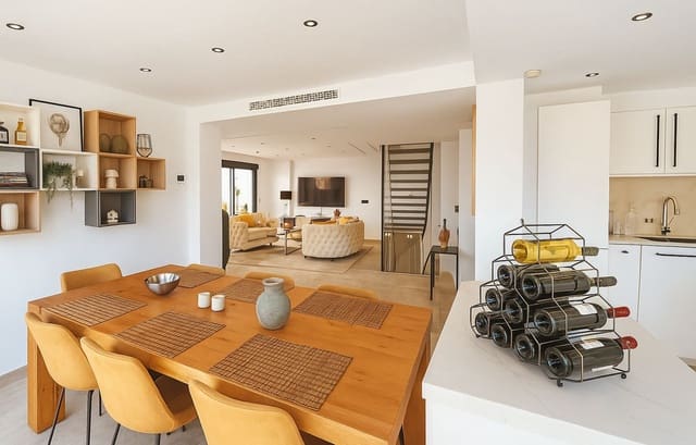 3 soverom Villa til salgs i Fuengirola med svømmebasseng garasje - € 795 000 (Ref: 9756624)