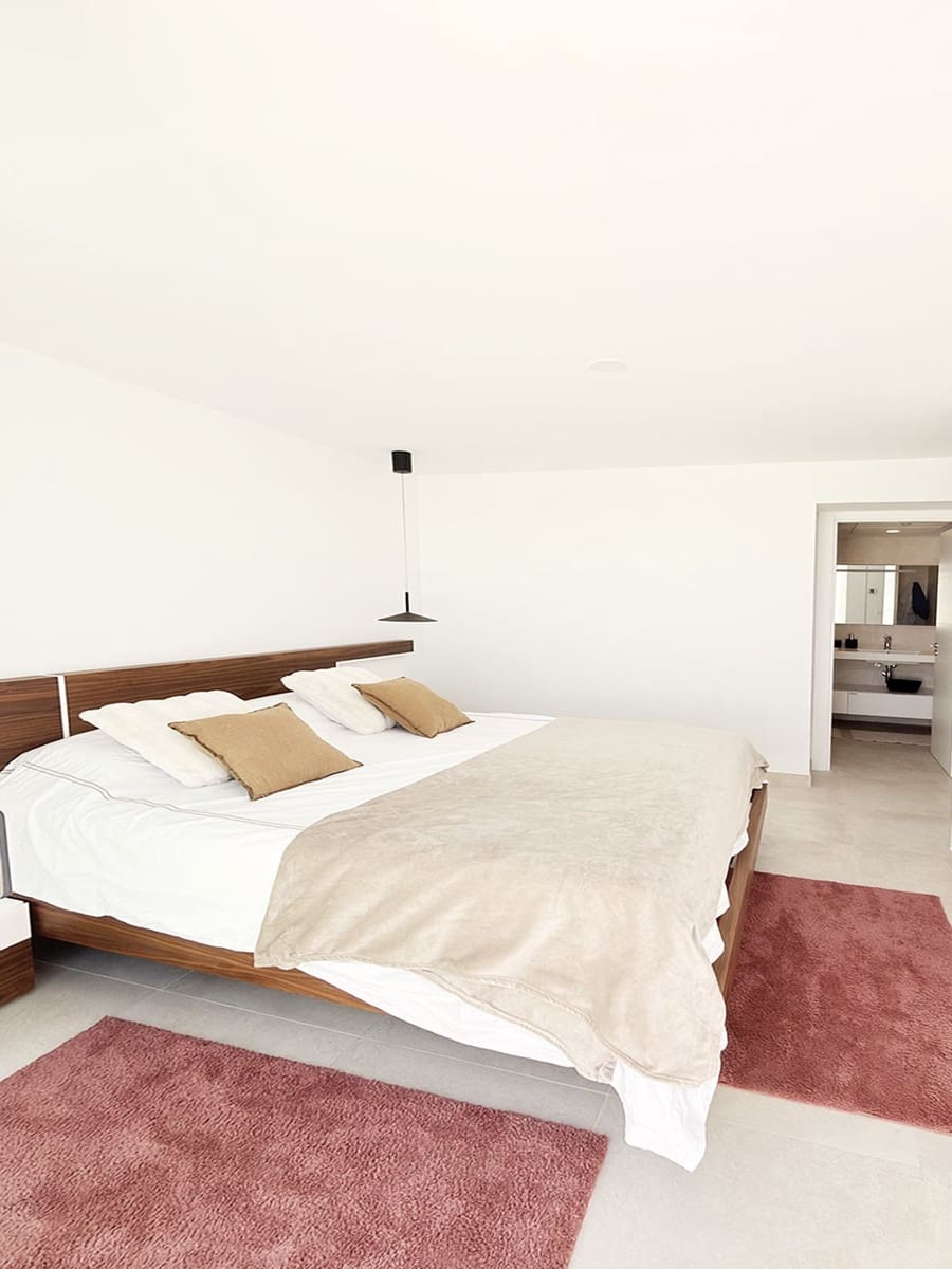 3 soveværelse Penthouse til salg i Fuengirola med swimmingpool garage - € 1.750.000 (Ref: 9789909)