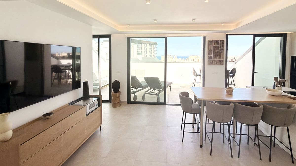 3 soveværelse Penthouse til salg i Fuengirola med swimmingpool garage - € 1.750.000 (Ref: 9789909)