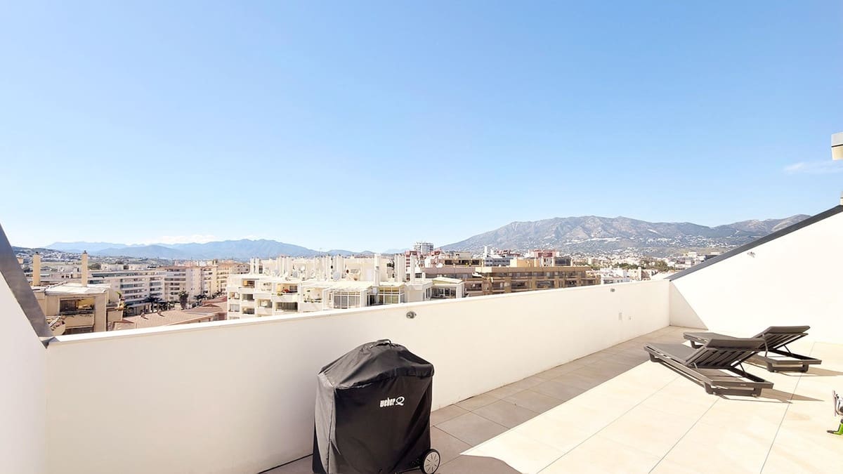 3 soveværelse Penthouse til salg i Fuengirola med swimmingpool garage - € 1.750.000 (Ref: 9789909)