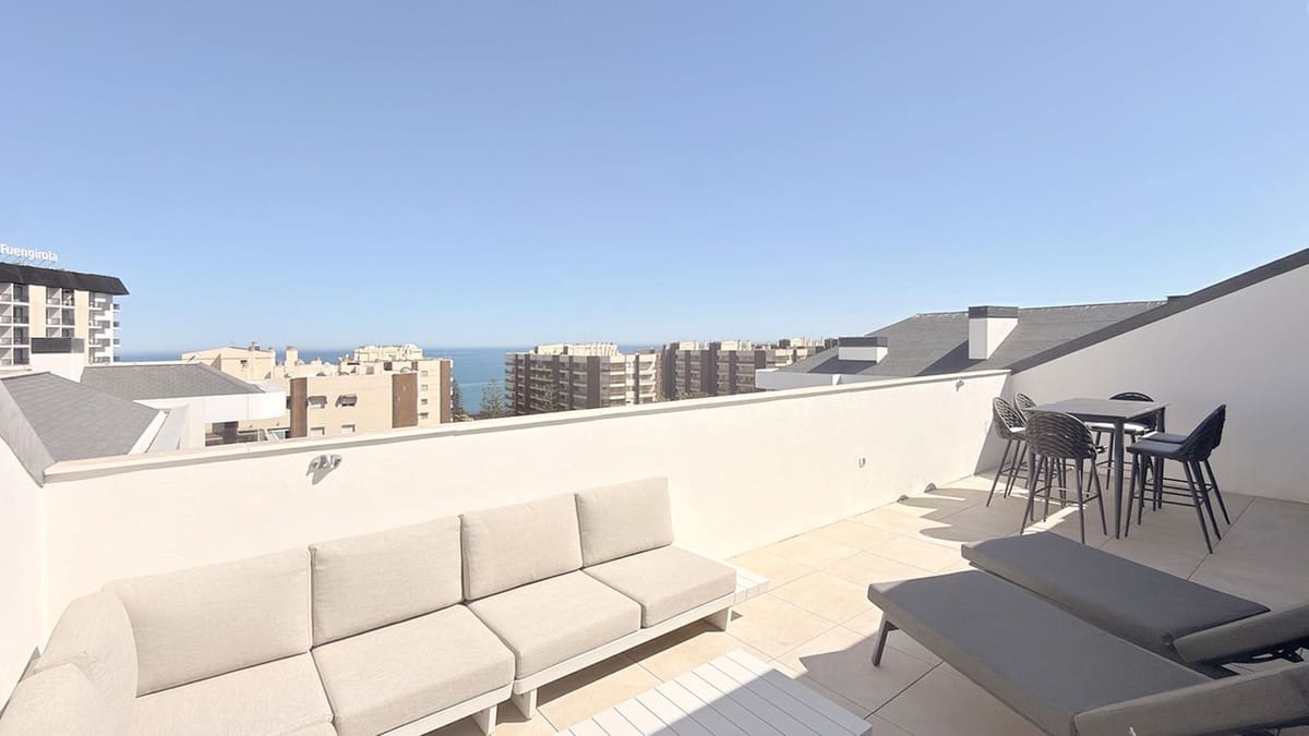 3 soveværelse Penthouse til salg i Fuengirola med swimmingpool garage - € 1.750.000 (Ref: 9789909)