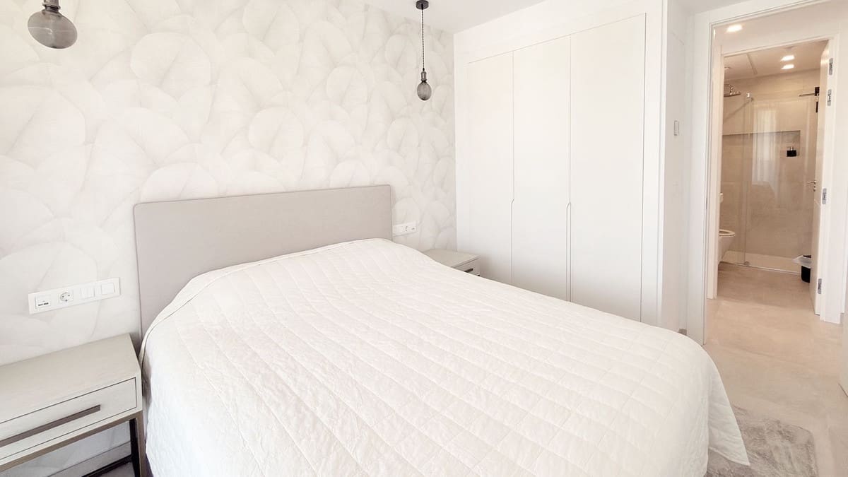 2 slaapkamer Appartement te koop in Fuengirola met zwembad garage - € 820.000 (Ref: 9802727)