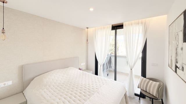 2 makuuhuone Huoneisto myytävänä paikassa Fuengirola mukana uima-altaan 
autotalli - 820 000 € (Ref: 9802727)