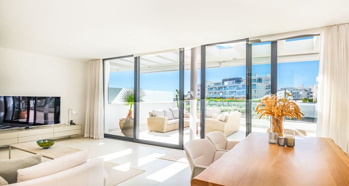 3 soverom Penthouse til salgs i Fuengirola med svømmebasseng garasje - € 895 000 (Ref: 9877593)