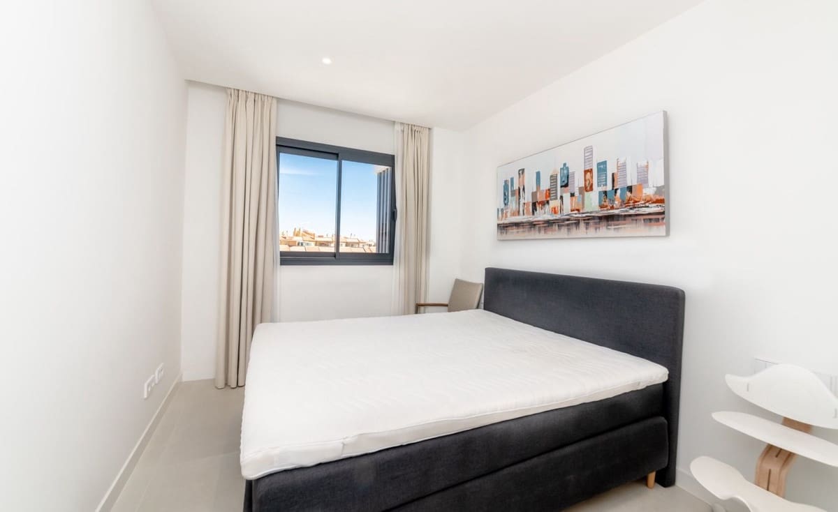 3 soverom Penthouse til salgs i Fuengirola med svømmebasseng garasje - € 895 000 (Ref: 9877593)