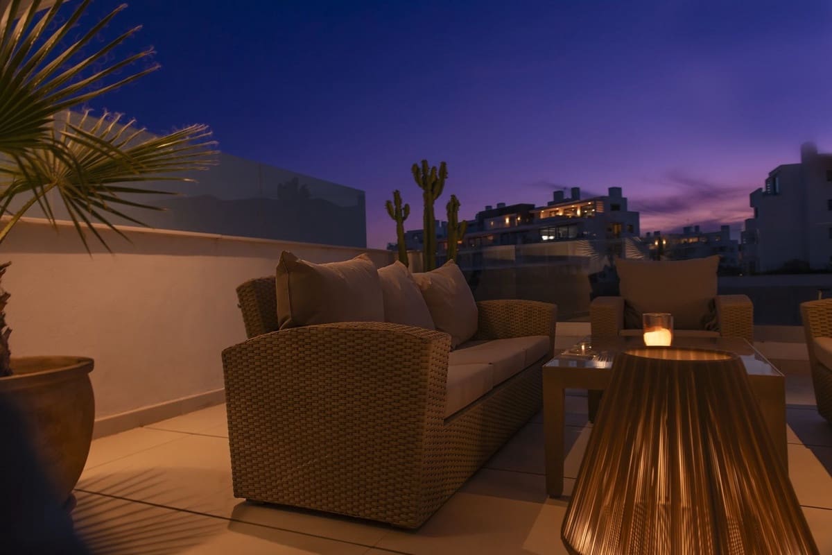3 soverom Penthouse til salgs i Fuengirola med svømmebasseng garasje - € 895 000 (Ref: 9877593)