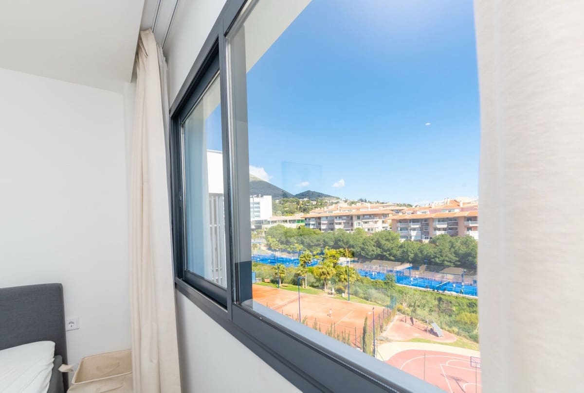 3 soverom Penthouse til salgs i Fuengirola med svømmebasseng garasje - € 895 000 (Ref: 9877593)