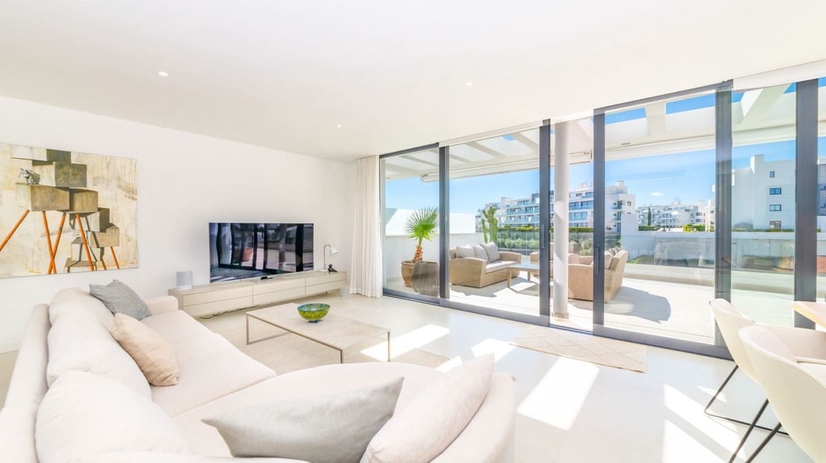 3 soverom Penthouse til salgs i Fuengirola med svømmebasseng garasje - € 895 000 (Ref: 9877593)