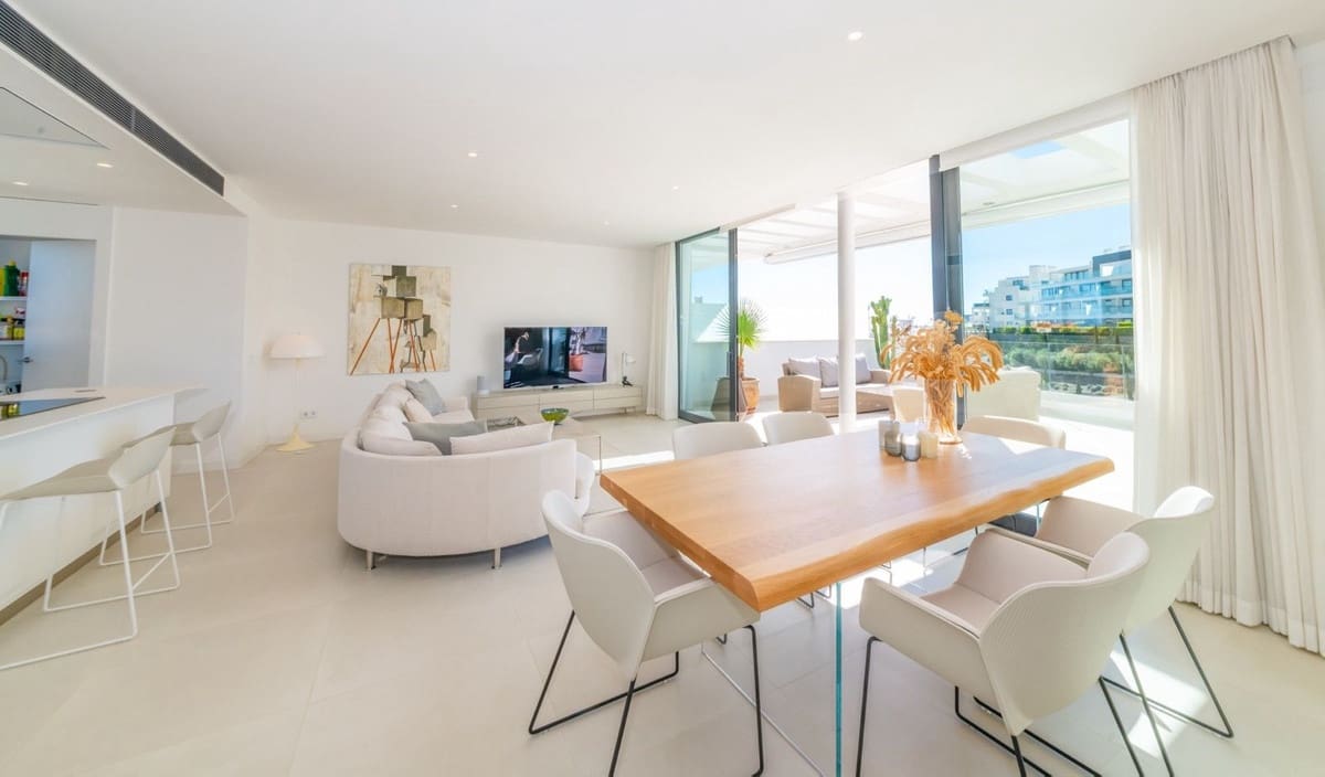 3 soverom Penthouse til salgs i Fuengirola med svømmebasseng garasje - € 895 000 (Ref: 9877593)