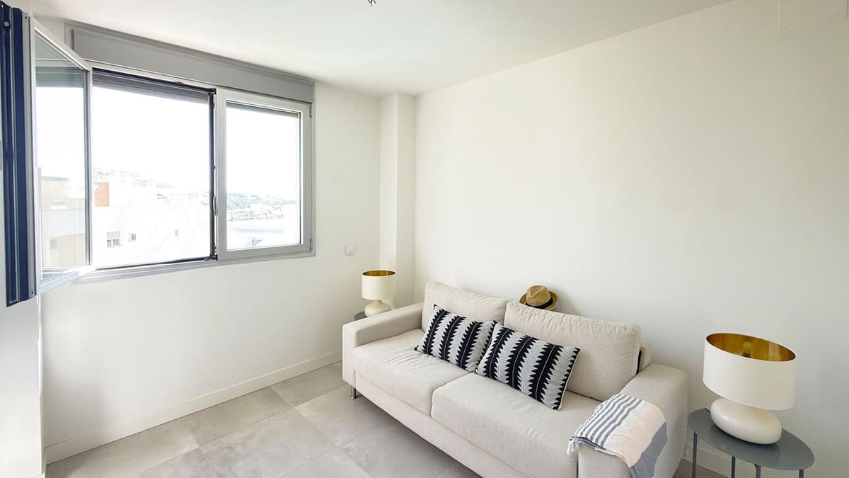 2 sovrum Takvåning till salu i Fuengirola med pool garage - 660 000 € (Ref: 9943933)