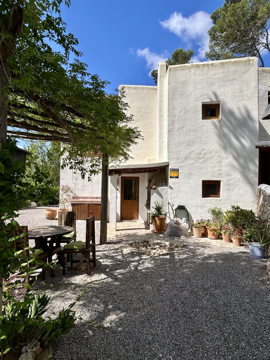 3 soveværelse Finca/Landehus til leje i Sant Joan de Labritja med swimmingpool garage - € 9.500 (Ref: 9848269)