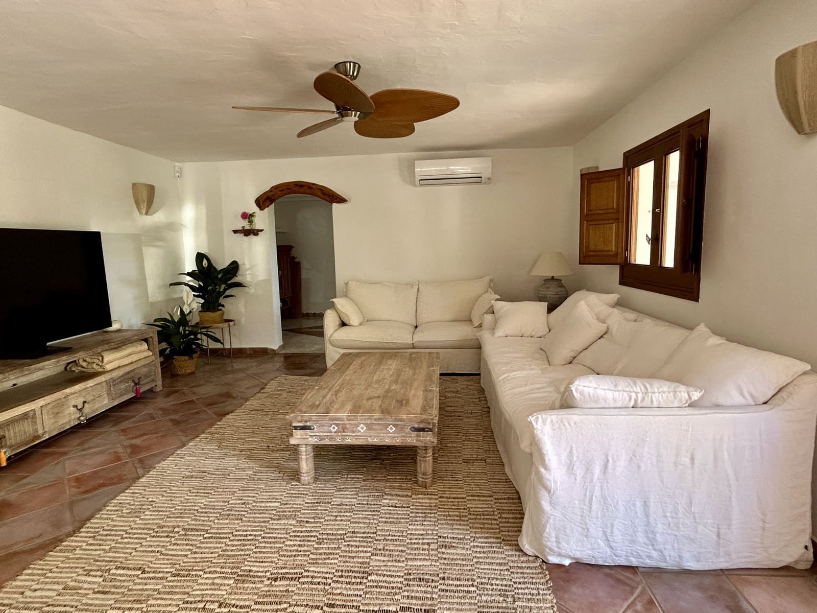 3 soveværelse Finca/Landehus til leje i Sant Joan de Labritja med swimmingpool garage - € 9.500 (Ref: 9848269)