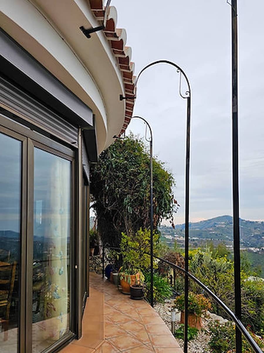 6 makuuhuone Majatalo/aamiaismajoitus myytävänä paikassa Competa mukana uima-altaan 
autotalli - 749 950 € (Ref: 8862886)