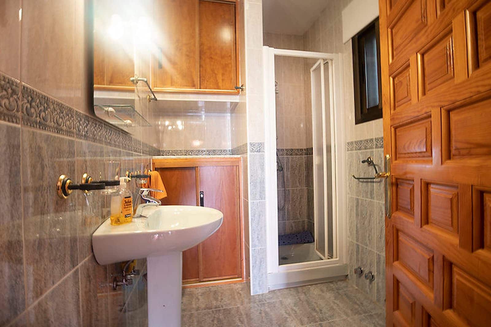 6 makuuhuone Majatalo/aamiaismajoitus myytävänä paikassa Competa mukana uima-altaan 
autotalli - 749 950 € (Ref: 8862886)